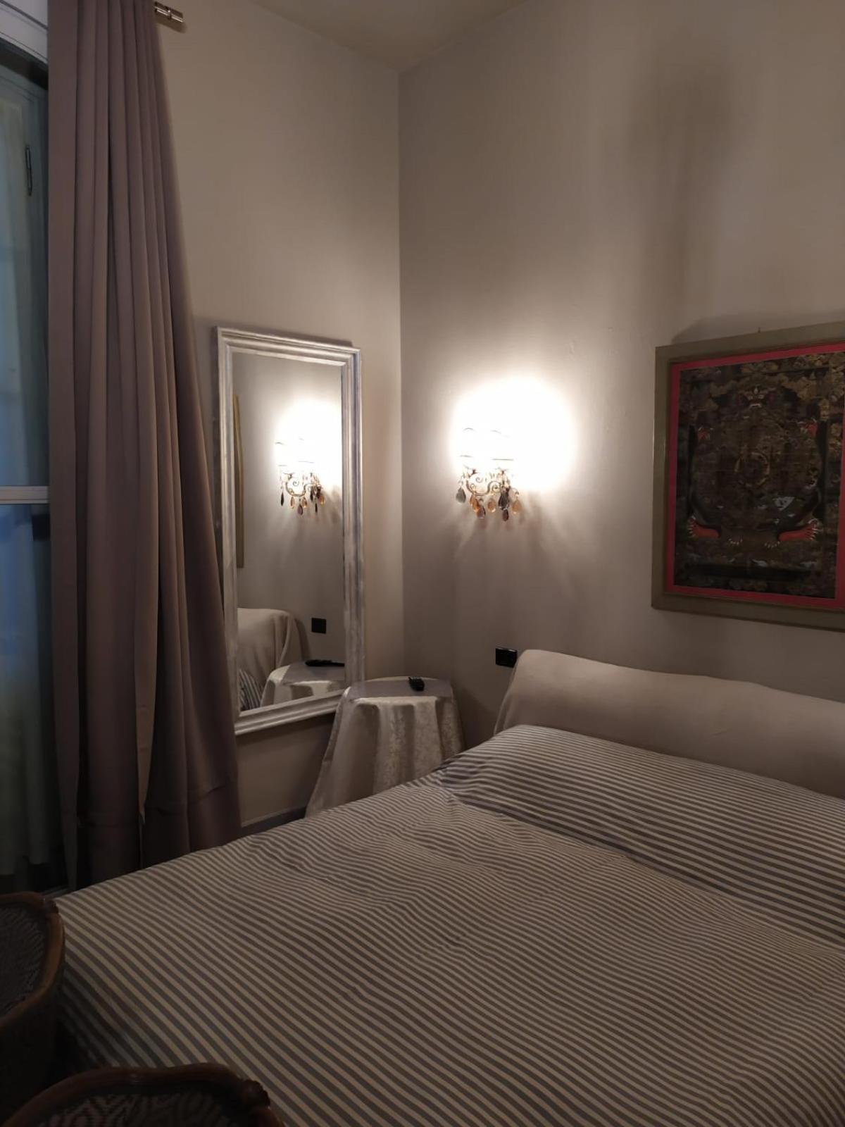 Camera Navigli Con Bagno Privato Milano Ngoại thất bức ảnh